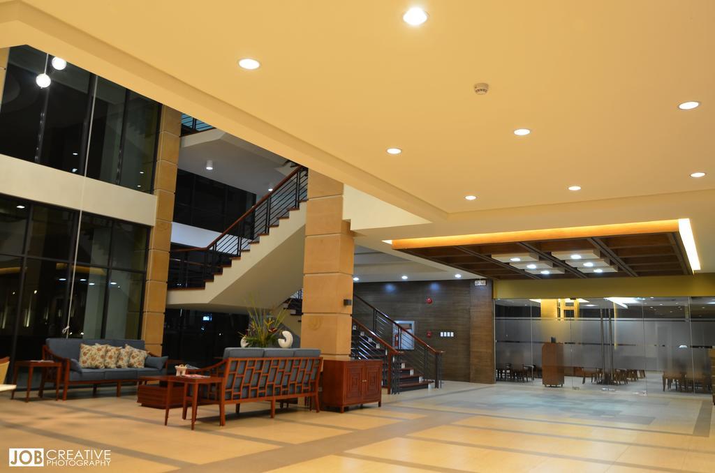 Rivermount Hotel And Resort Sarrat Exterior photo