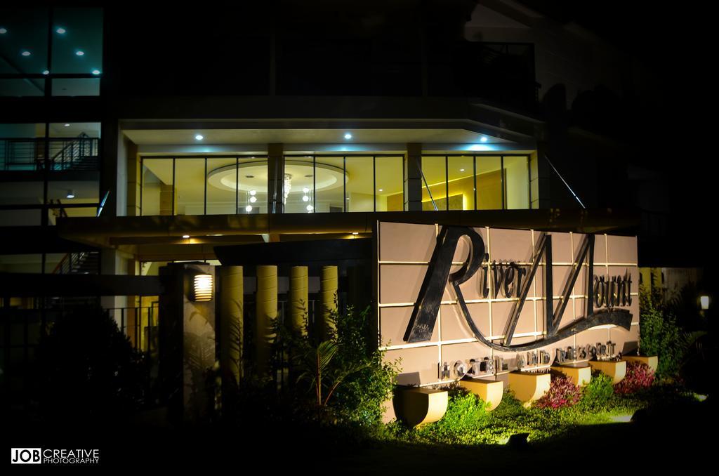 Rivermount Hotel And Resort Sarrat Exterior photo