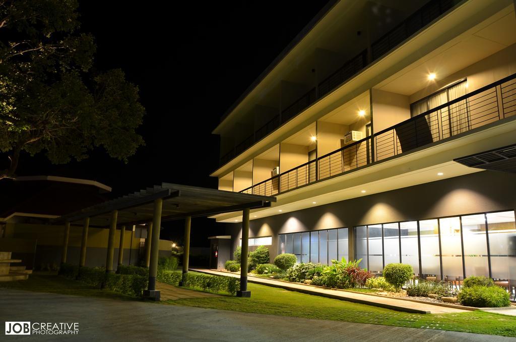 Rivermount Hotel And Resort Sarrat Exterior photo