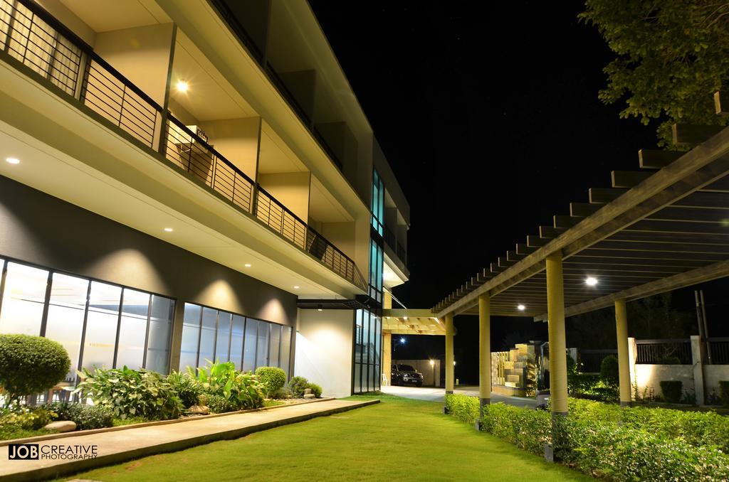 Rivermount Hotel And Resort Sarrat Exterior photo